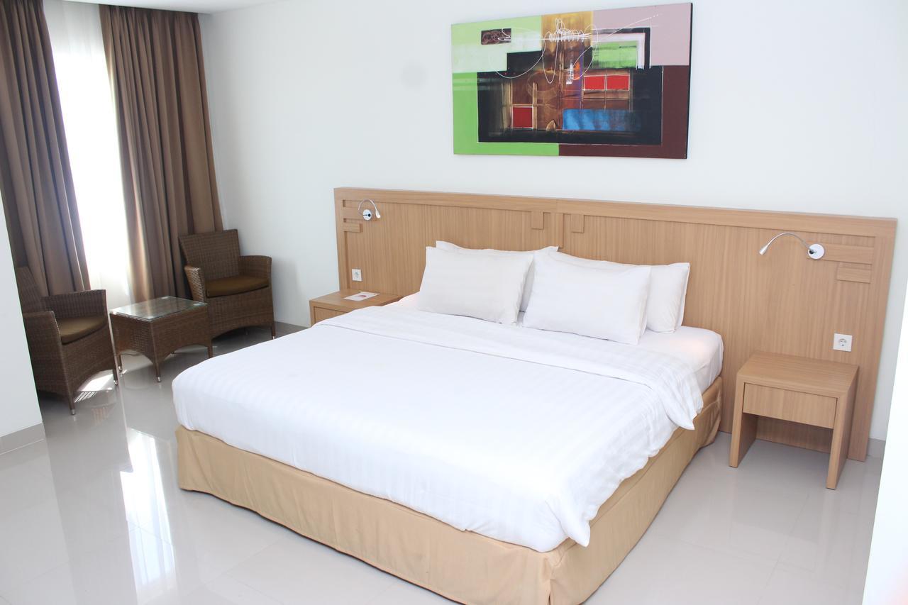 Naka Hotel Kupang Kupang  Exterior foto