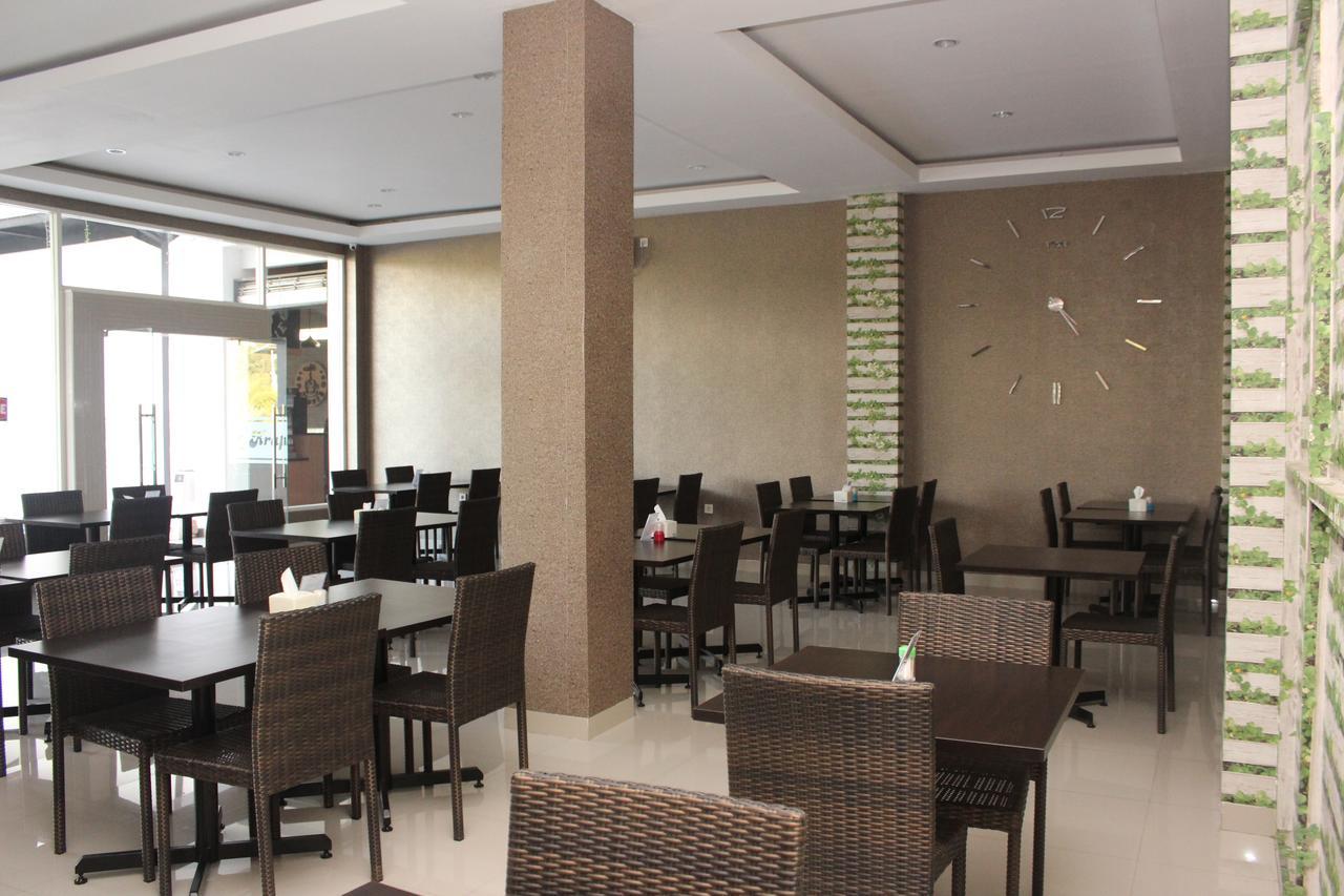 Naka Hotel Kupang Kupang  Exterior foto